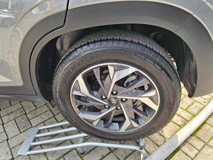 Creta Platinum Cinza TGDI [2024] - 50.550 KM