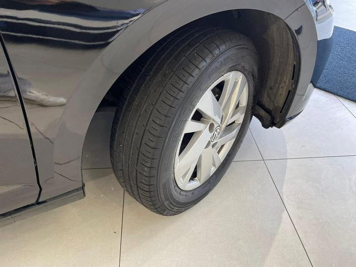 Polo Preto Comfortline [2024]
