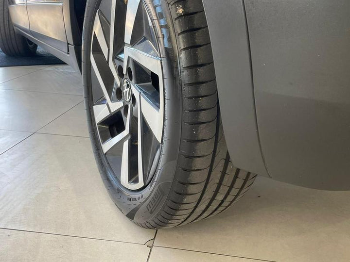 T-Cross preto Comfortline [2025]