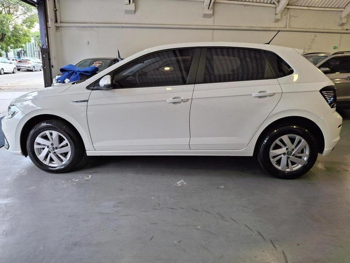 Polo Branco Confortline [2025] - 49.000 KM