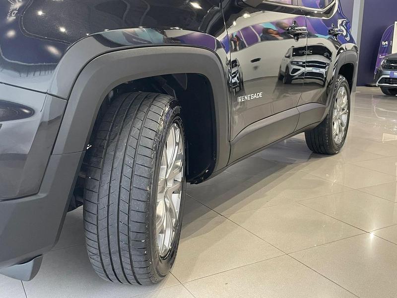 Renegade Longitude Preta [2025] - 24.000 KM