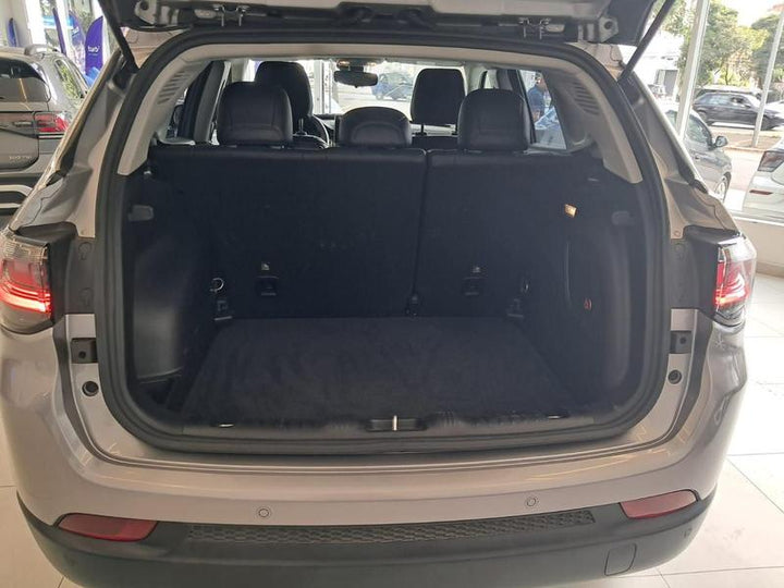 Jeep Compass Longitude T270 Prata [2025] - 34,400 KM