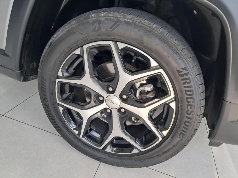 Jeep Compass Longitude T270 Prata [2025] - 34,400 KM