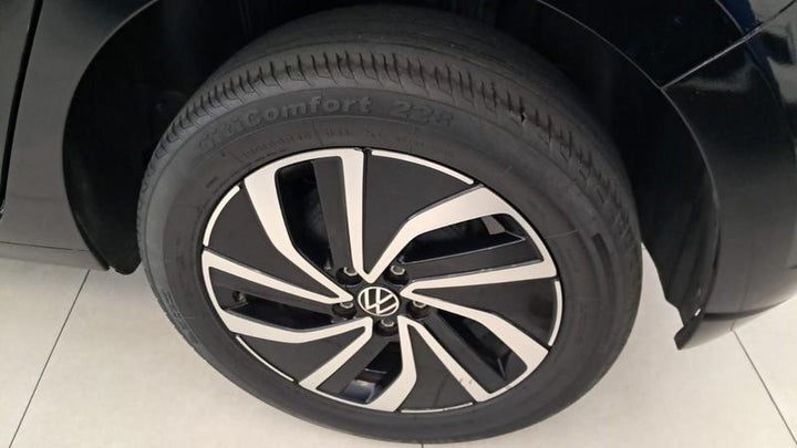 Polo Highline Preto [2024] - 27.400KM