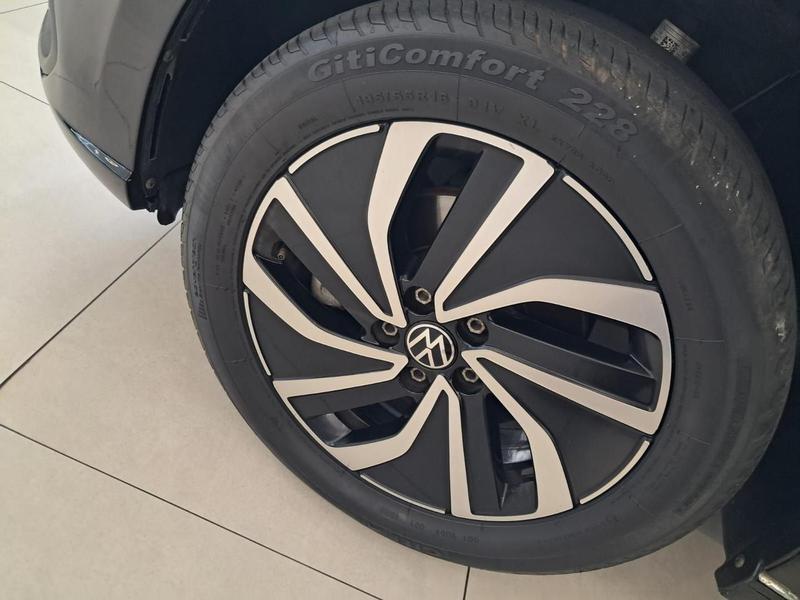 Polo Highline Preto [2024] - 27.400KM