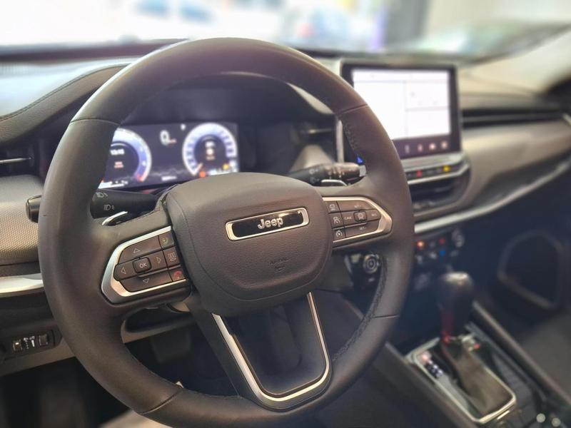 Jeep Compass Longitude Preto T270 [2025] -24.600  KM