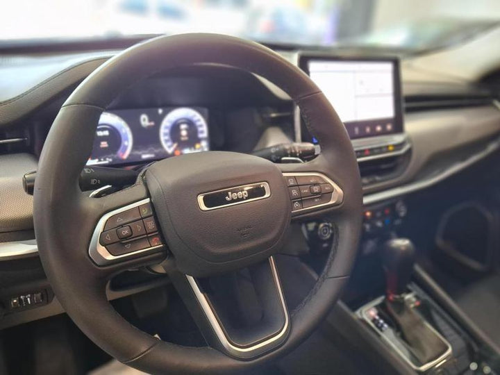 Jeep Compass Longitude Preto T270 [2025] -24.600  KM