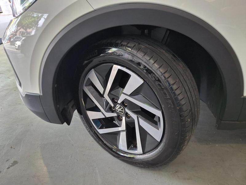 T-Cross Comfortline TSI Branco [2025] - 32.000 KM