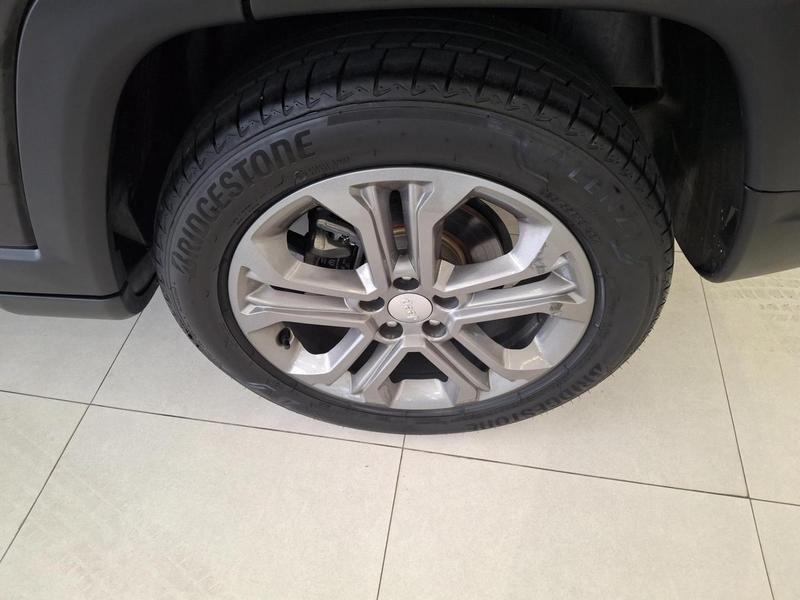 Jeep Compass Longitude Preto T270 [2025] - 20.200  KM