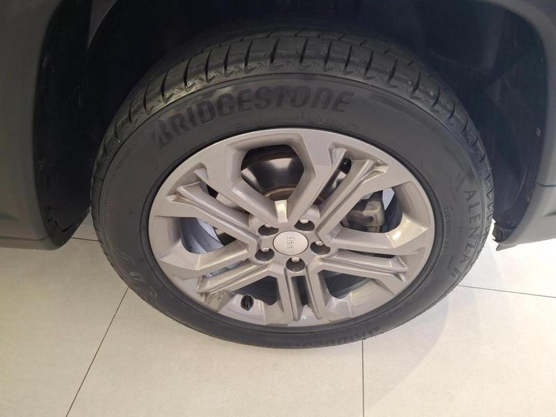 Jeep Compass Longitude Preto T270 [2025] - 20.200  KM