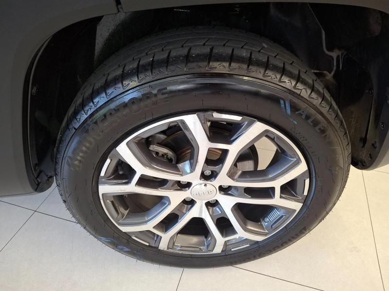 Jeep Renegade Longitude T270 [2024] Azul- 30.200 KM