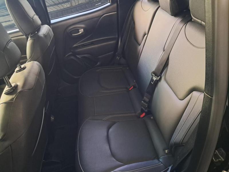 Jeep Renegade Longitude T270 Preto [2025] - 15.600 KM