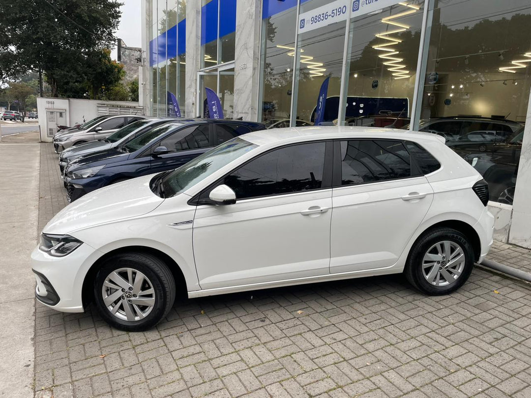 Polo branco Comfortline [2024]