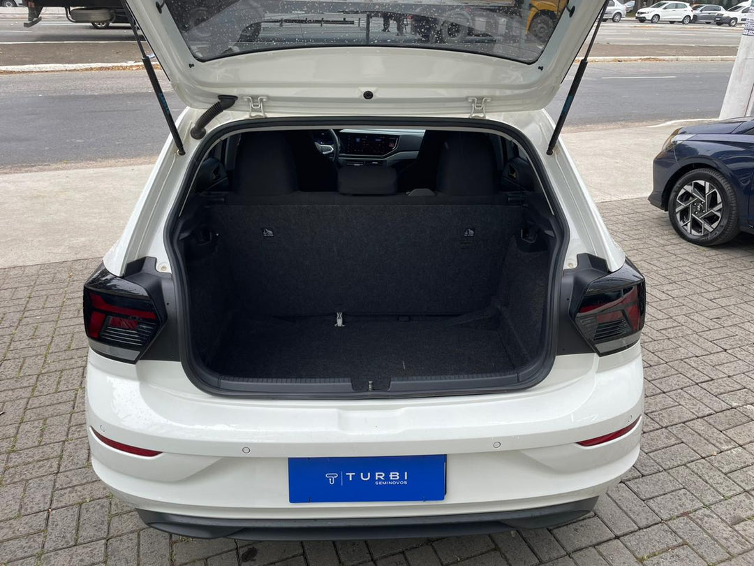 Polo branco Comfortline [2024]