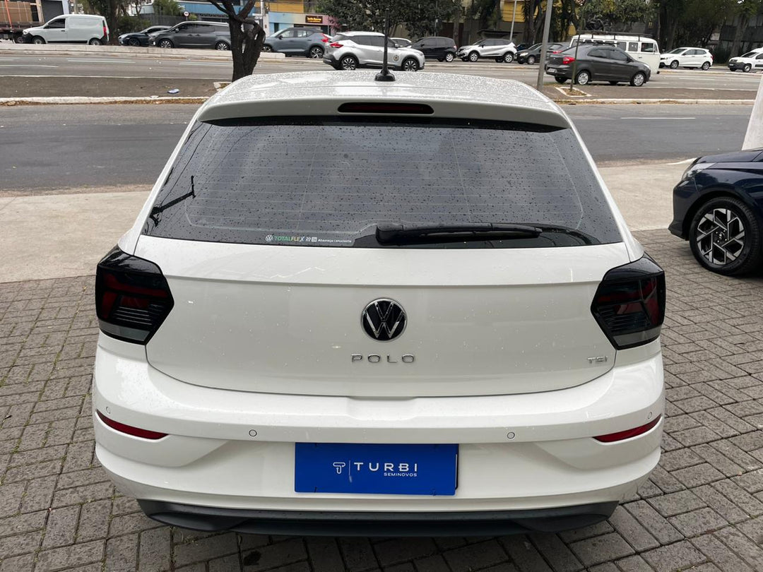 Polo branco Comfortline [2024]