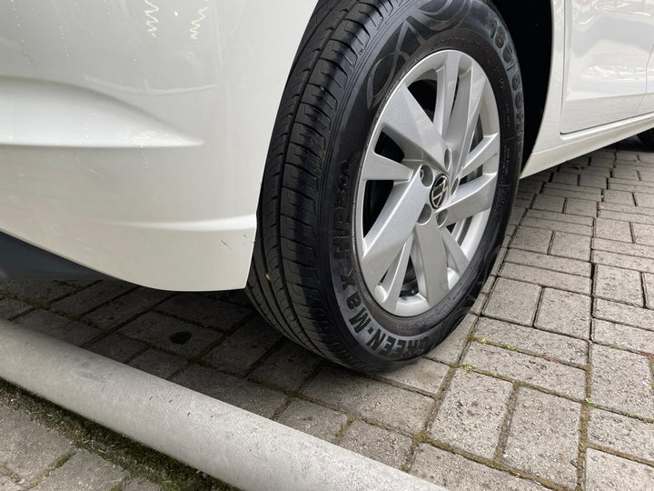 Polo branco Comfortline [2024]