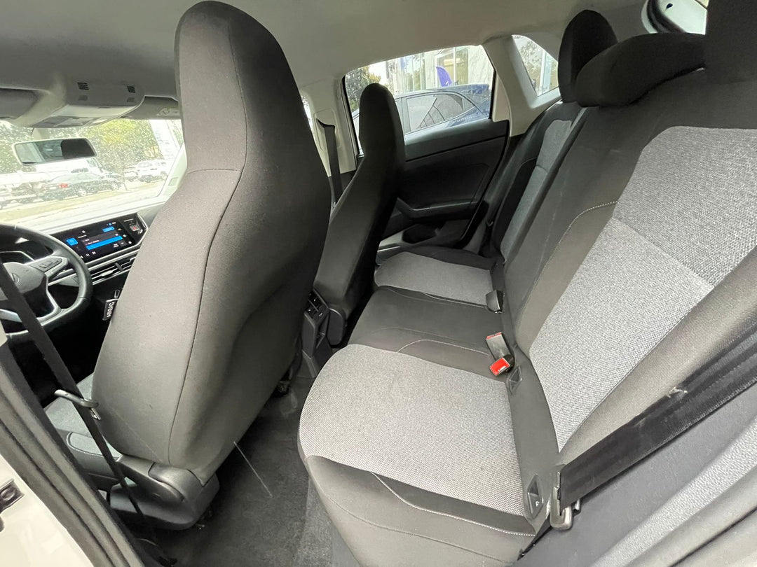 Polo branco Comfortline [2024]