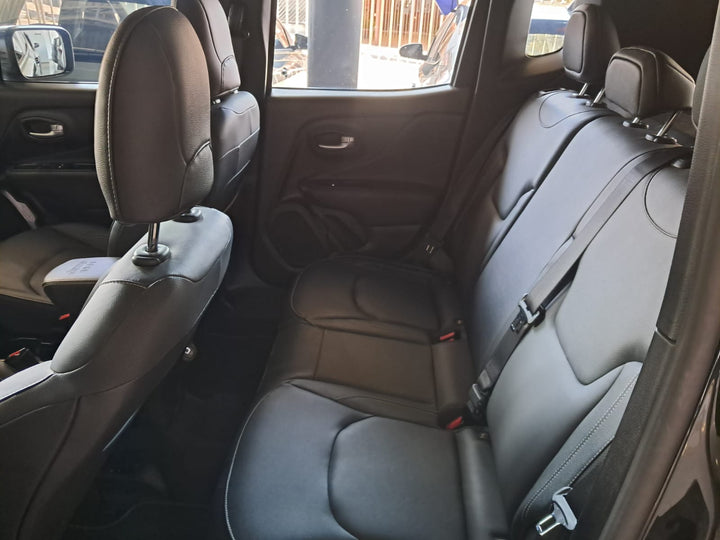 Jeep Renegade Longitude T270 Preto [2025]  - 24.000 KM