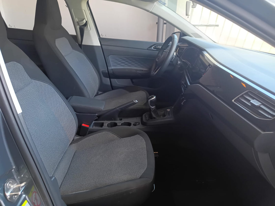 Polo Cinza Comfortline [2025] - 34.000 KM