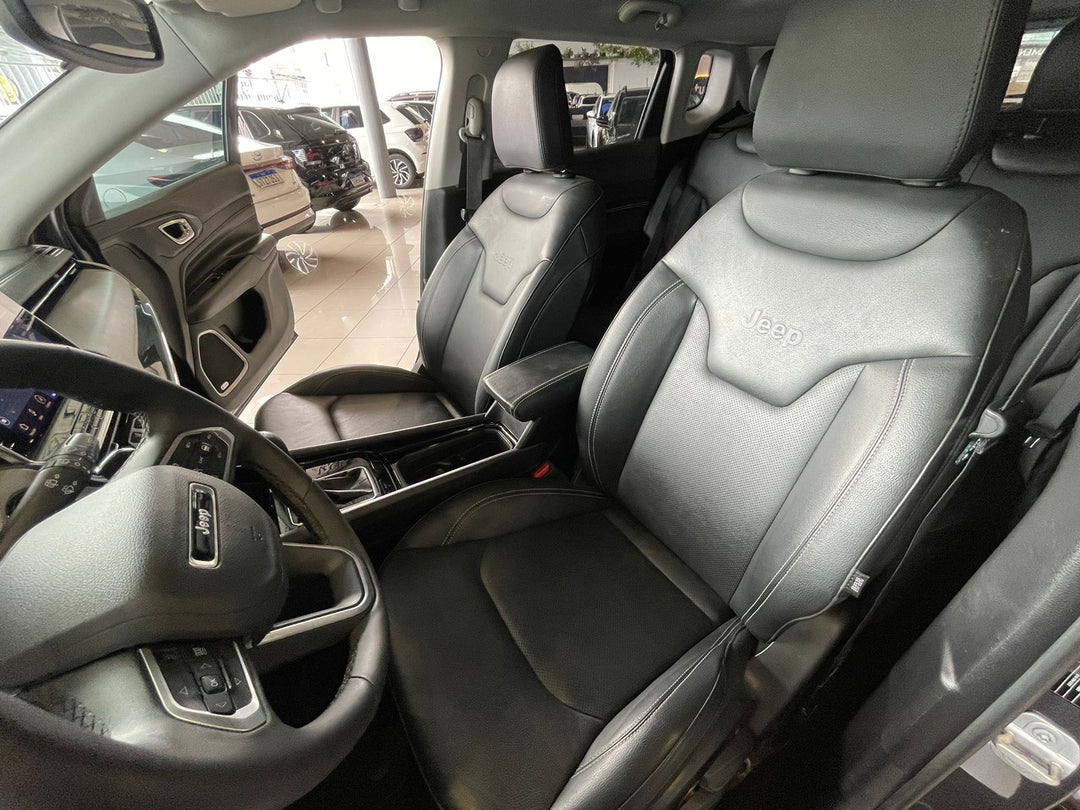 Jeep Compass Longitude T270 CINZA [2025] - 28.600 KM