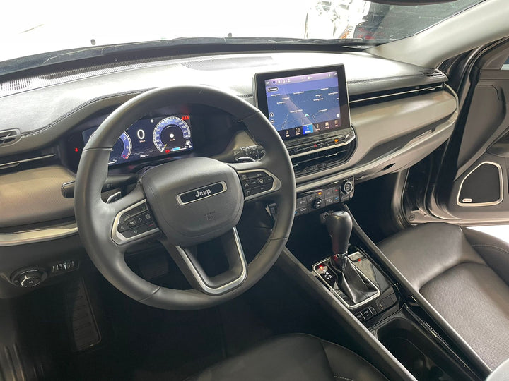 Jeep Compass Longitude T270 CINZA [2025] - 28.600 KM