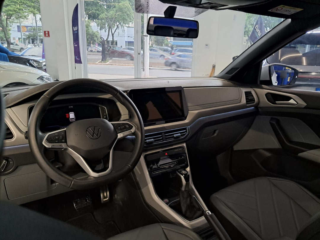 T-Cross branca Comfortline [2025] -25.400 km