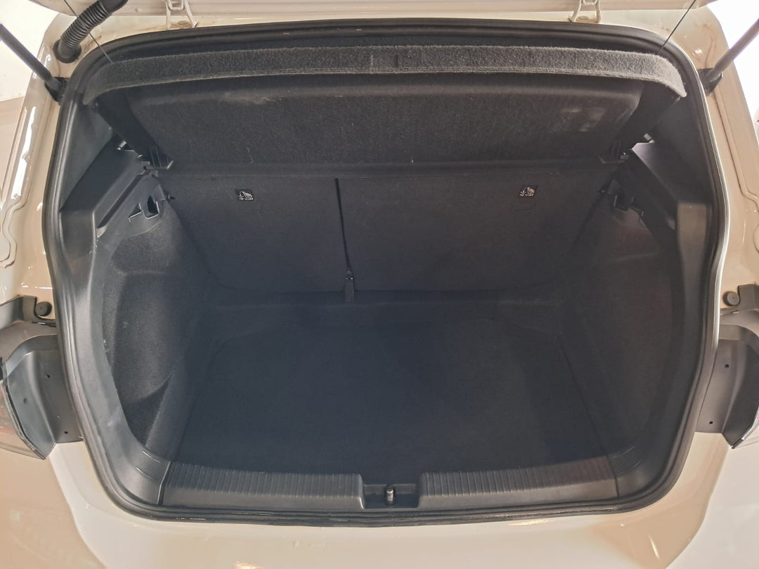 T-Cross Comfortline Branca [2025] - 33.900 KM