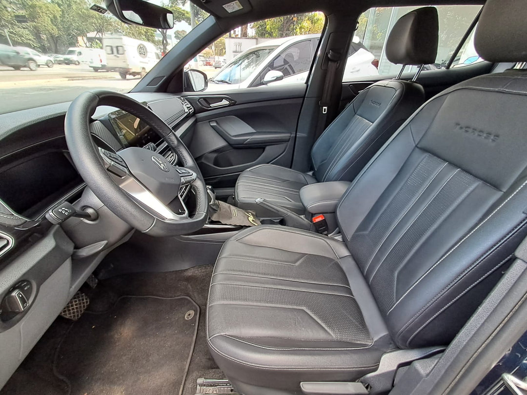 T-Cross Comfortline Azul[2025] - 32.200 KM
