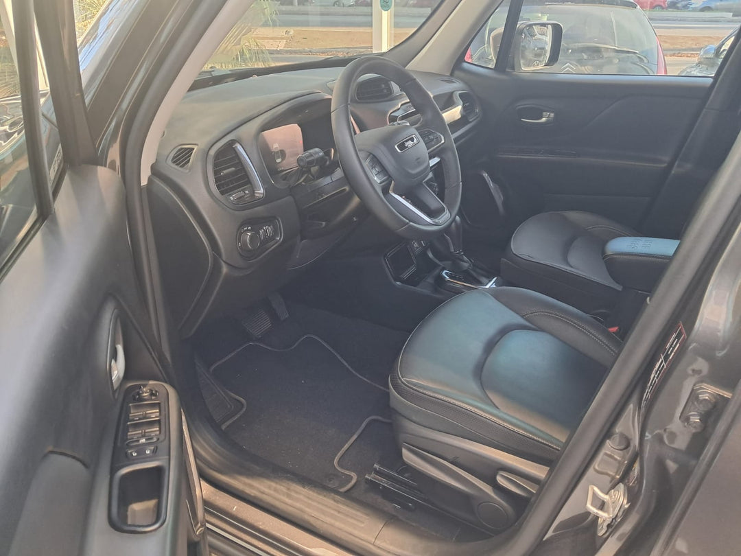 Jeep Renegade Longitude T270 Cinza [2025] - 30.800  KM