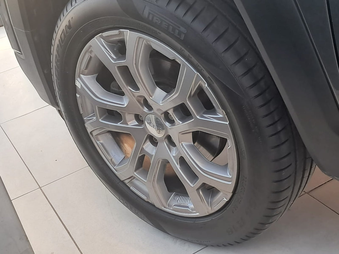 Jeep Renegade Longitude T270 Cinza [2025] - 30.800  KM