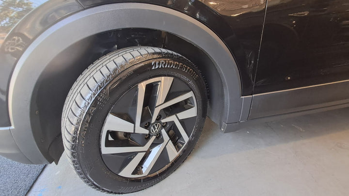 T-Cross Comfortline Preto 2025] - 41.400 KM