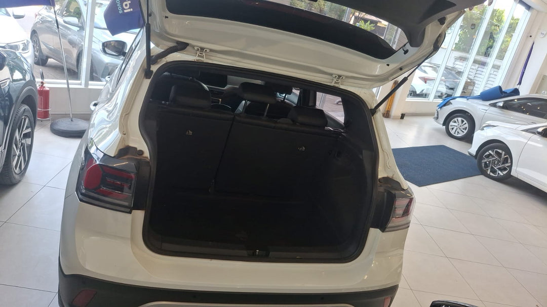 T-Cross Comfortline Branca[2025] -32.400 KM