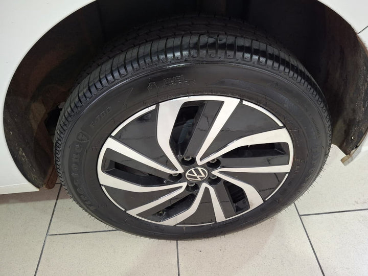 Polo Highline Branco [2024] - 45.500 KM