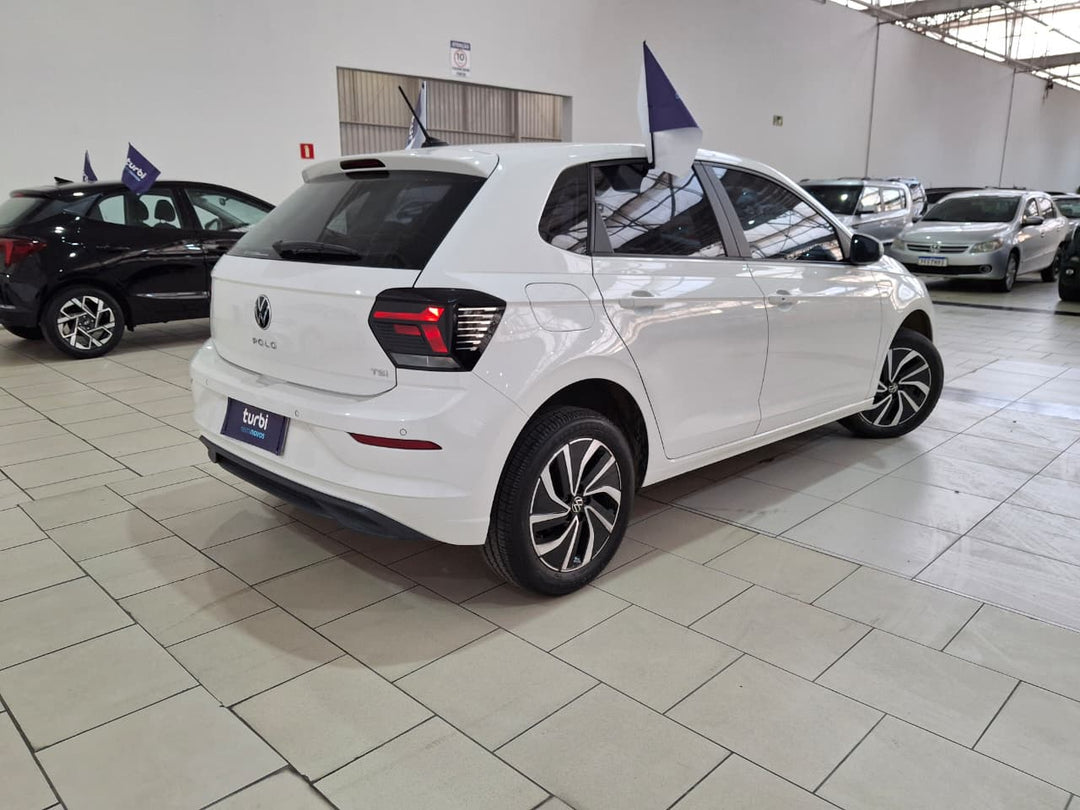 Polo Highline Branco [2024] - 45.500 KM