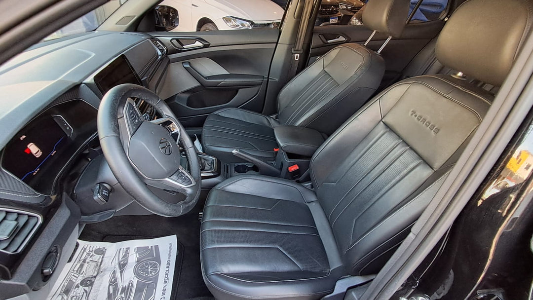 T-Cross Comfortline Preto SkyView [2025] - 27.000  KM