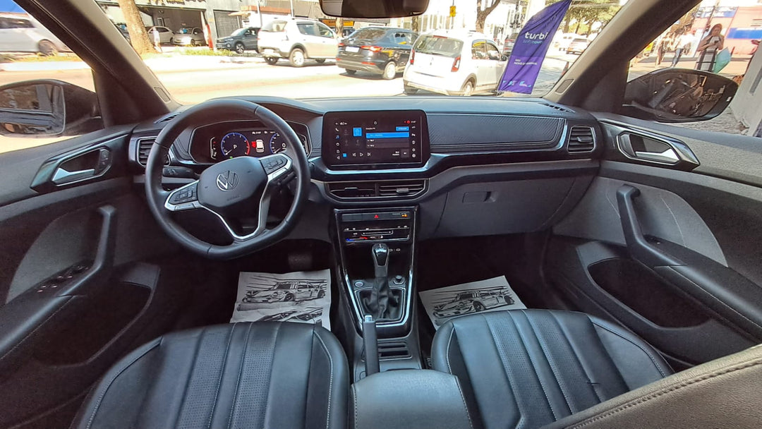 T-Cross Comfortline Preto SkyView [2025] - 27.000  KM